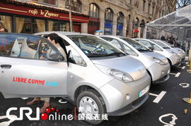 巴黎正式推出电动汽车租赁公共服务，引领城市绿色出行新风尚
